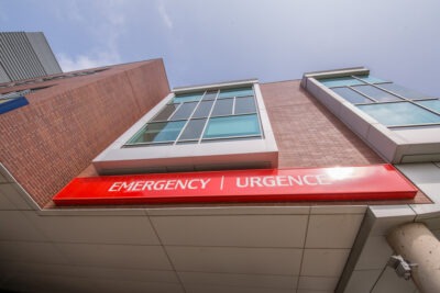 Photo of an exterior hospital emergency department sign
